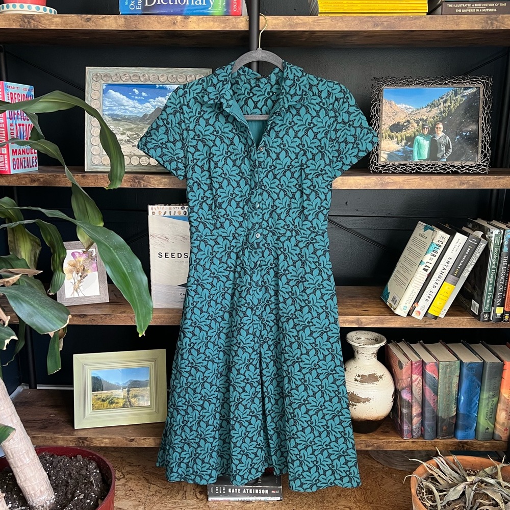 Ann Taylor Eyelet Dress - with Pockets!